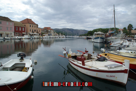 Puerto de Starigrad Puerto de Starigrad